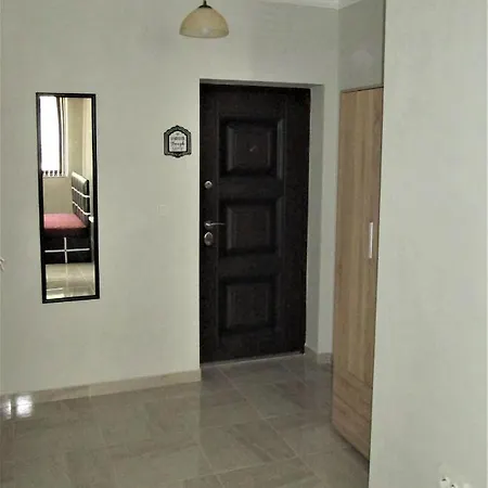 Emi * Πομόριε