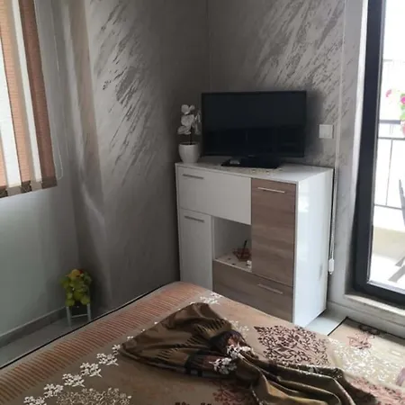 Emi Διαμέρισμα